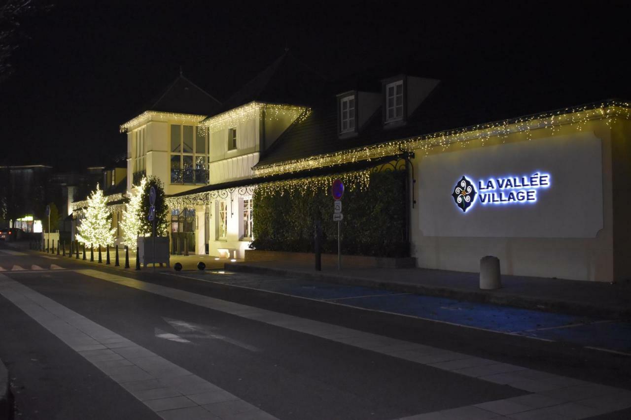 Duplex A 1 Kilometre De Disneyland Paris Монтеврен Екстериор снимка