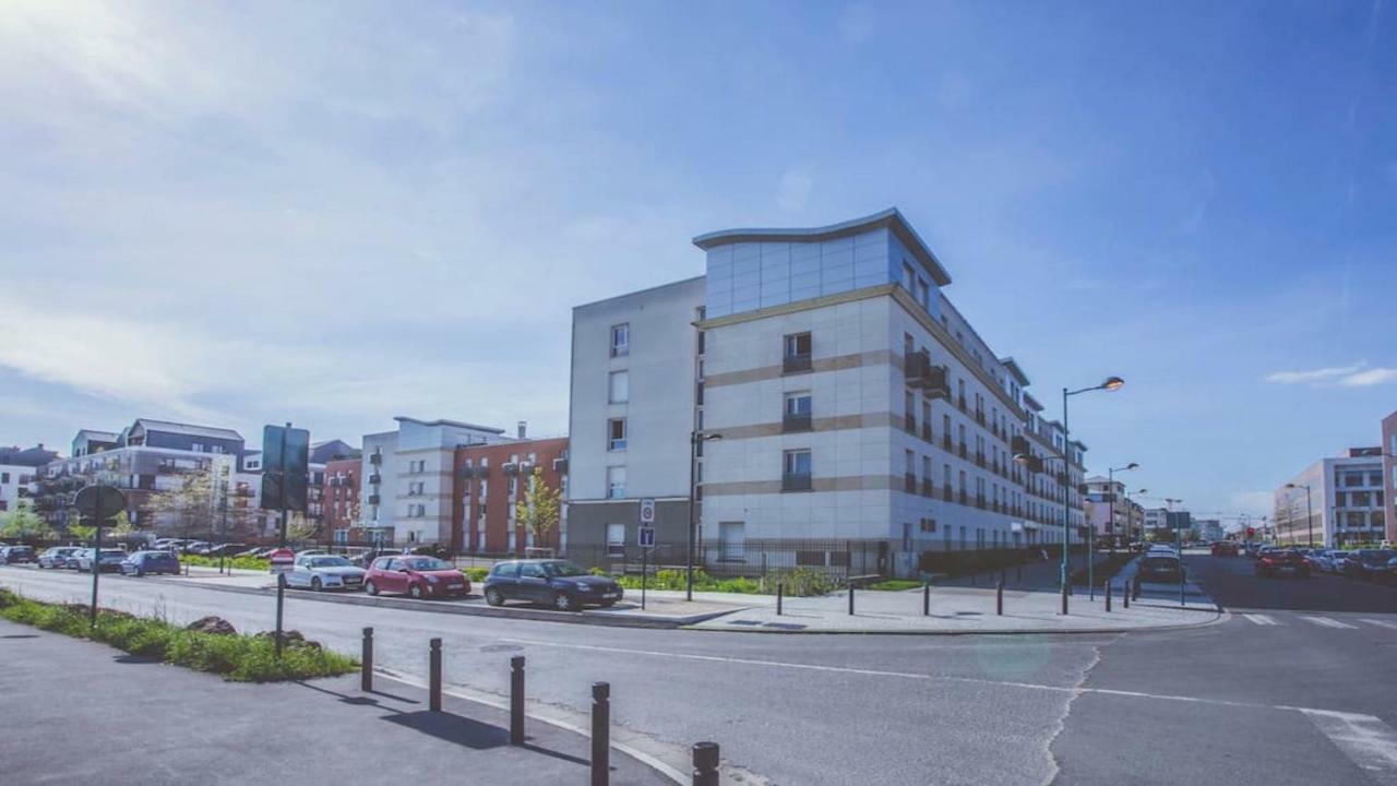 Duplex A 1 Kilometre De Disneyland Paris Монтеврен Екстериор снимка